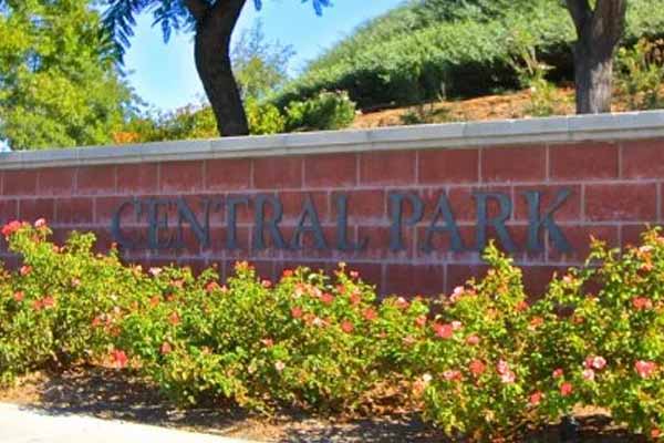 Central Park neighborhood in Murrieta California with parks and homes