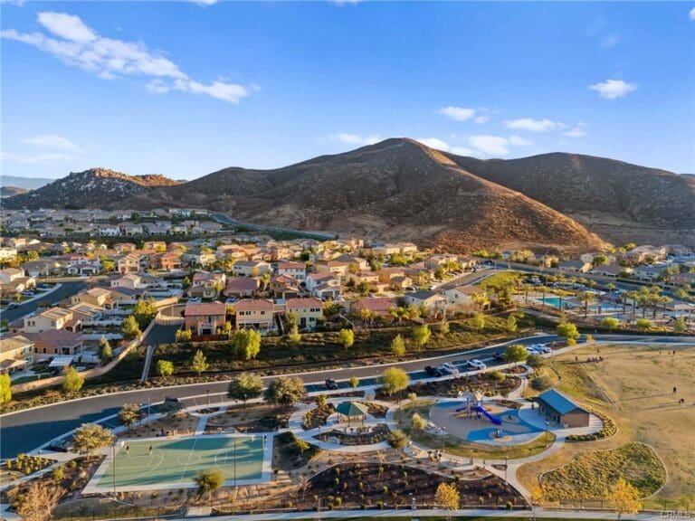 73- 36430 Geranium Drive Lake Elsinore CA 92532